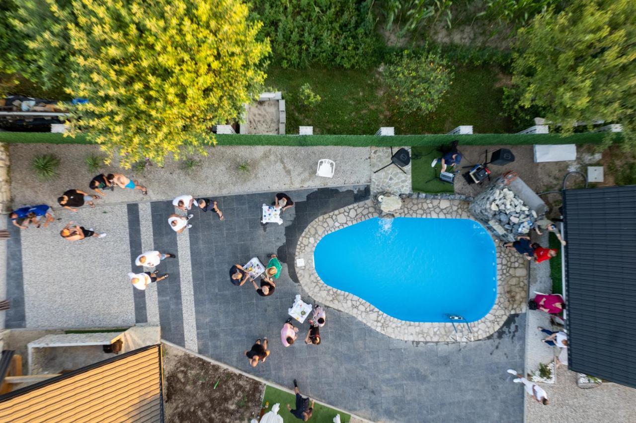 Resort La Familia Біхач Екстер'єр фото
